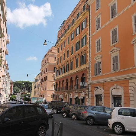 Colosseum Super Family Apartment Roma Eksteriør bilde